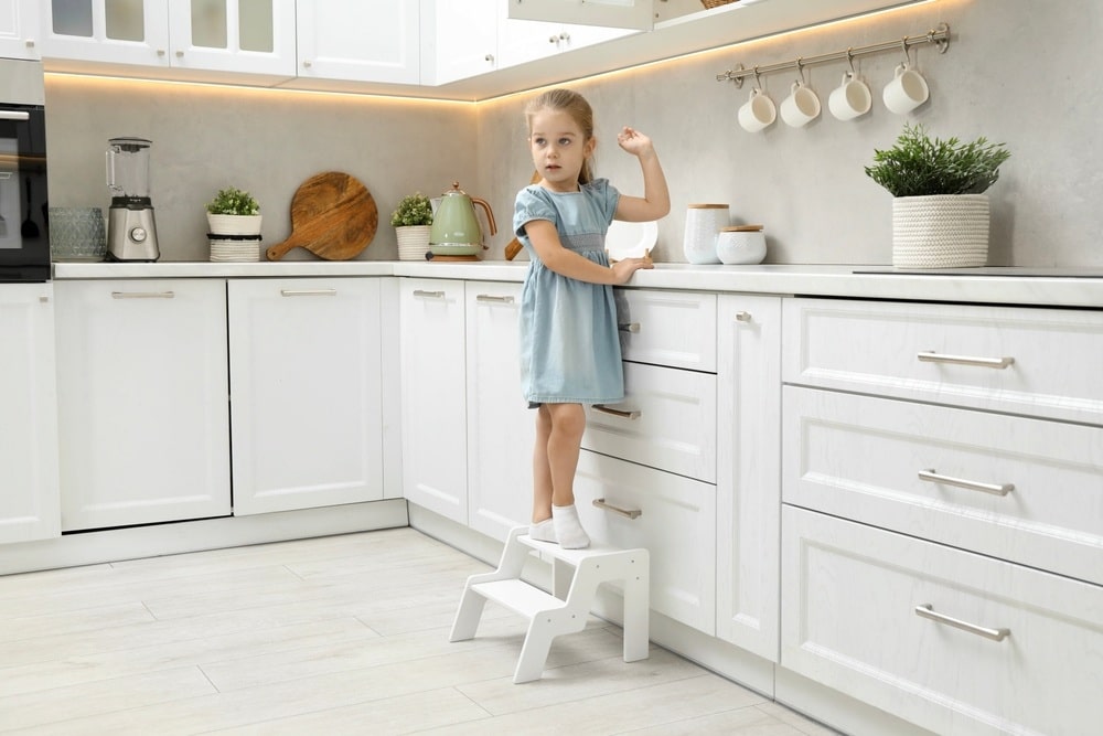 Veilige en praktische keuzes voor een keuken met jonge kinderen